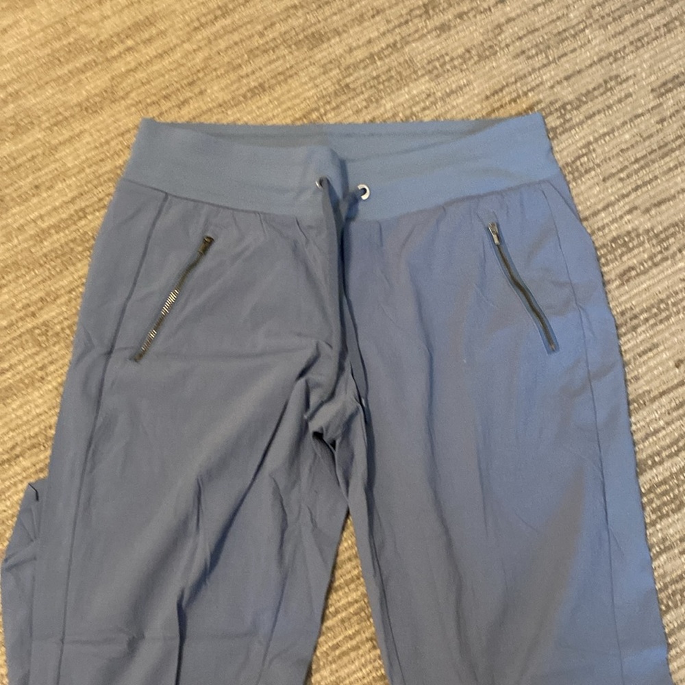 Donated Athleta Trekkie jogger